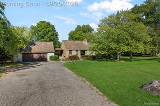 20855 Cass Street, Farmington Hills, MI 48335