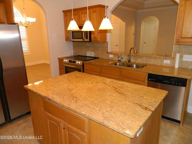 10968 Ala Moana Street, Diamondhead, MS 39525