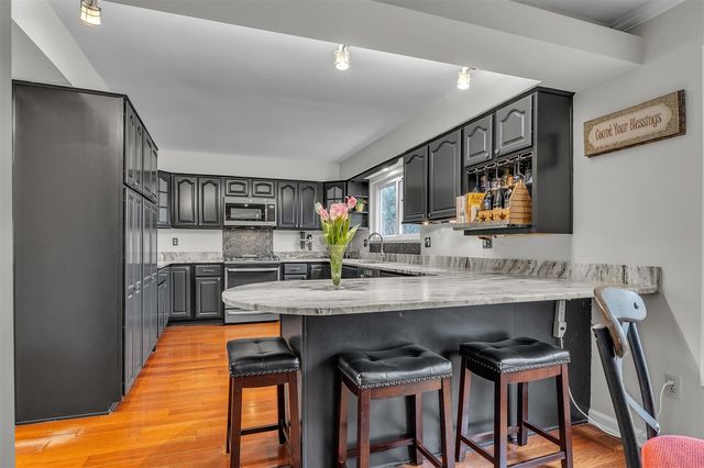 630 Archwood Drive, Ann Arbor, MI 48103