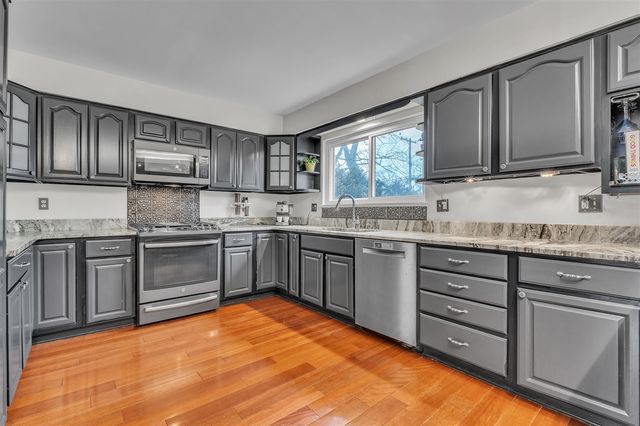 630 Archwood Drive, Ann Arbor, MI 48103