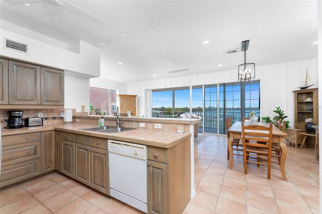 1400 BEACH ROAD 1, Englewood, FL 34223