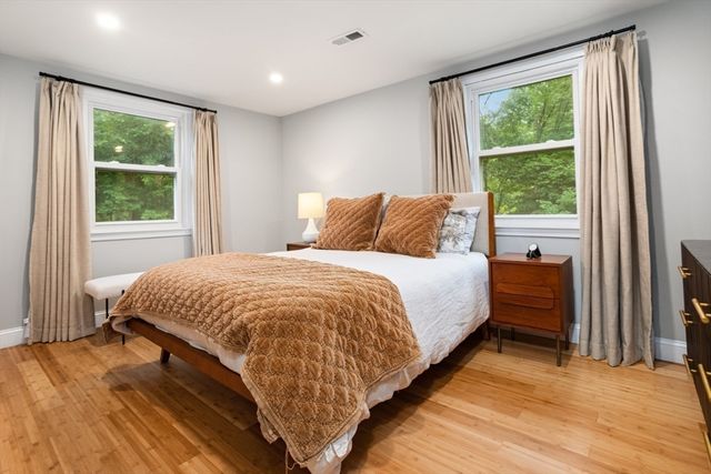 2170 Turnpike St, North Andover, MA 01845