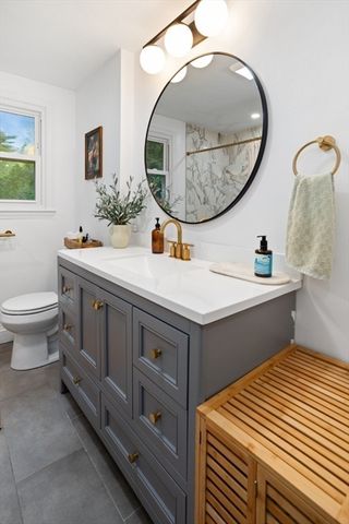 2170 Turnpike St, North Andover, MA 01845
