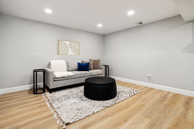2170 Turnpike St, North Andover, MA 01845