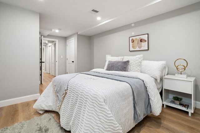 2170 Turnpike St, North Andover, MA 01845