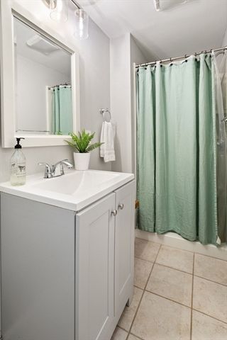 2170 Turnpike St, North Andover, MA 01845