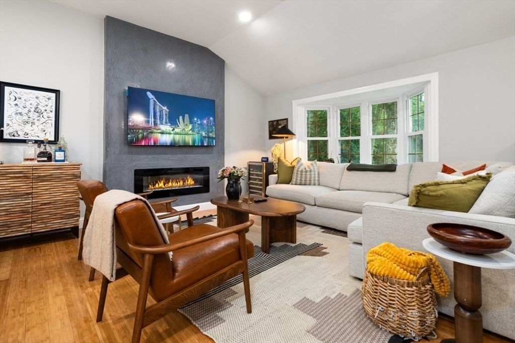 2170 Turnpike St, North Andover, MA 01845