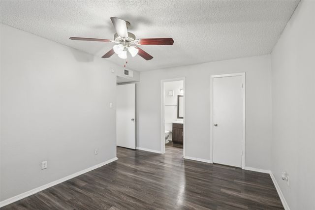 1910 Joe Ramsey Boulevard E, Greenville, TX 75401