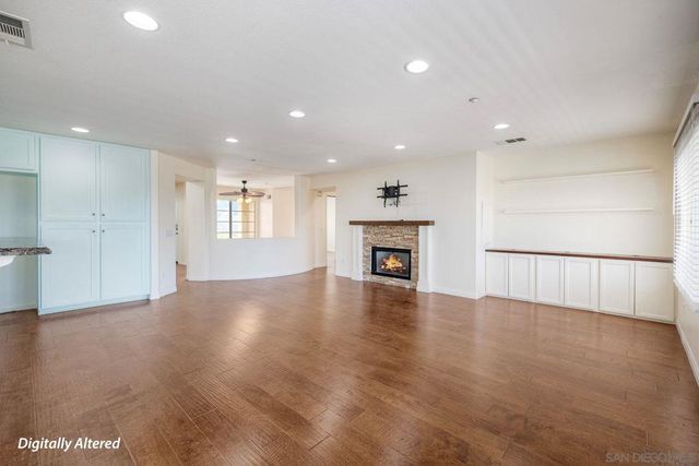 10160 Challenger Cir, Spring Valley, CA 91978