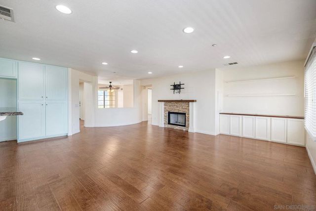 10160 Challenger Cir, Spring Valley, CA 91978