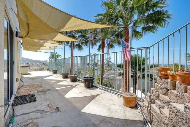 10160 Challenger Cir, Spring Valley, CA 91978