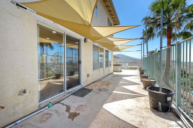 10160 Challenger Cir, Spring Valley, CA 91978