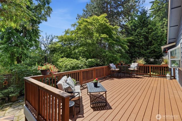 12611 NE 134th Place, Kirkland, WA 98034