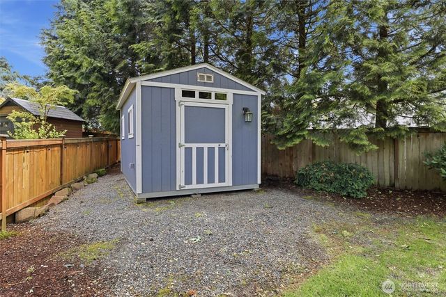 12611 NE 134th Place, Kirkland, WA 98034