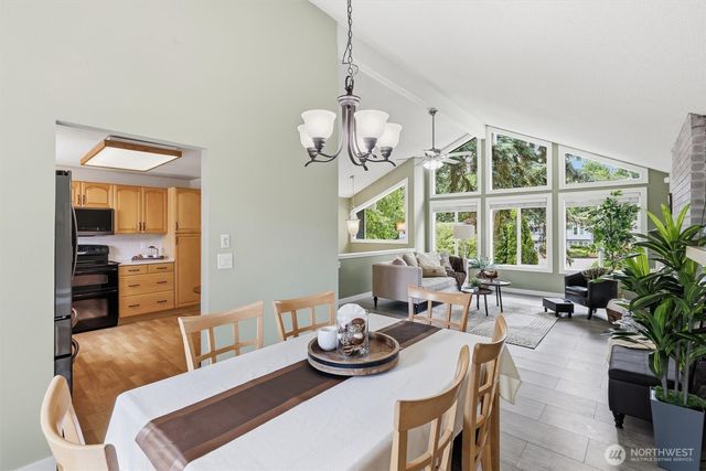 12611 NE 134th Place, Kirkland, WA 98034