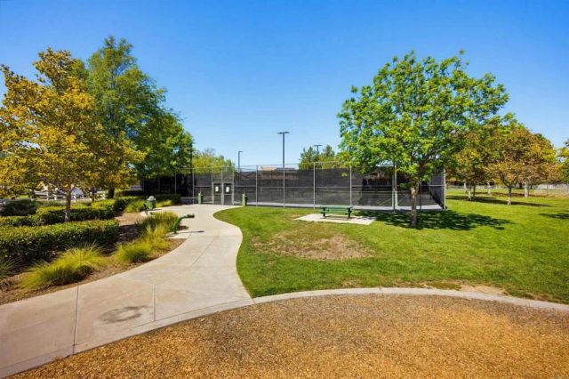 37375 Paseo Tulipa, Murrieta, CA 92563