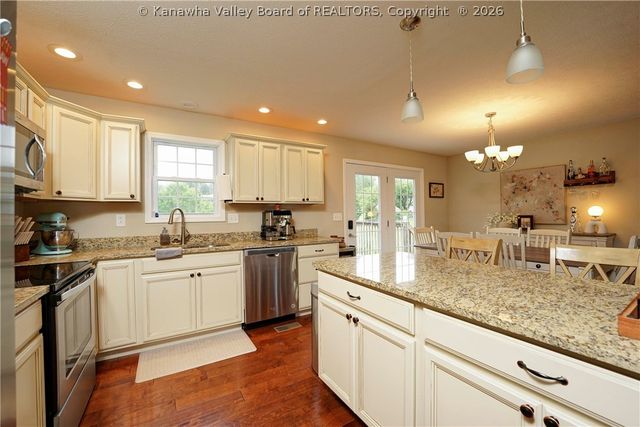 67 Frienship Lane, Scott Depot, WV 25560