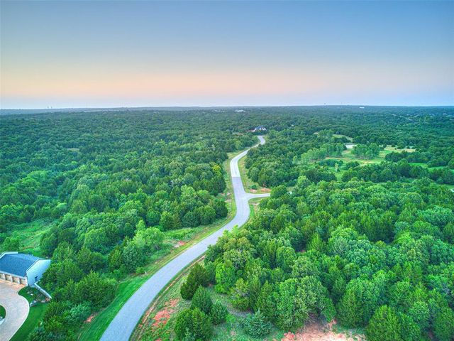 7000 Split Fence Lane, Edmond, OK 73034