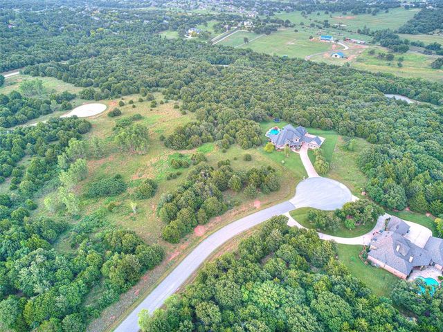 7000 Split Fence Lane, Edmond, OK 73034