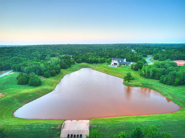 7000 Split Fence Lane, Edmond, OK 73034