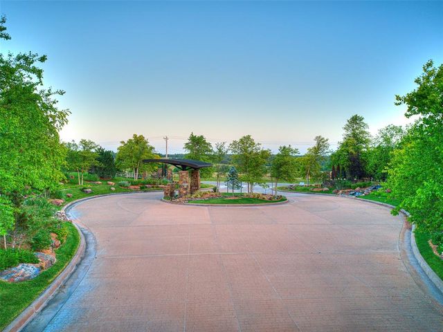 7000 Split Fence Lane, Edmond, OK 73034