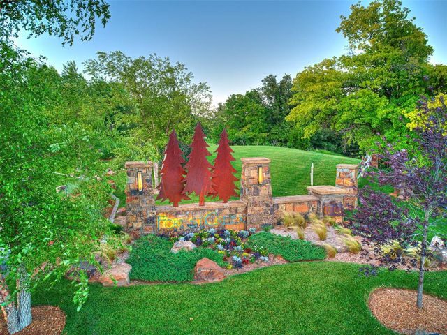 7000 Split Fence Lane, Edmond, OK 73034