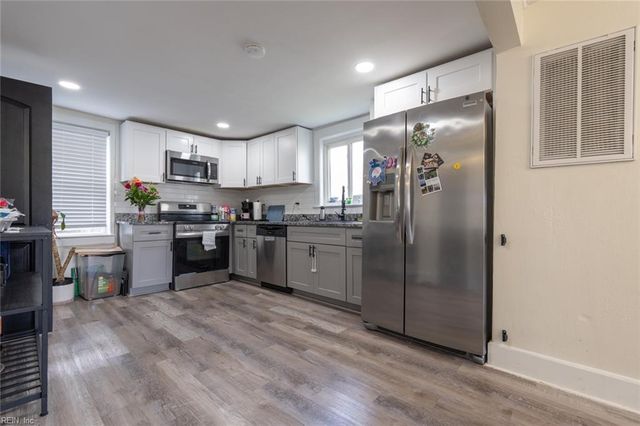 1114 Hoover AVE, Chesapeake, VA 23324