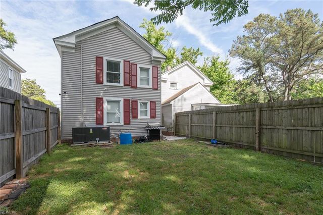 1114 Hoover AVE, Chesapeake, VA 23324