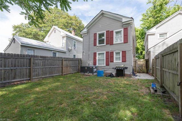 1114 Hoover AVE, Chesapeake, VA 23324