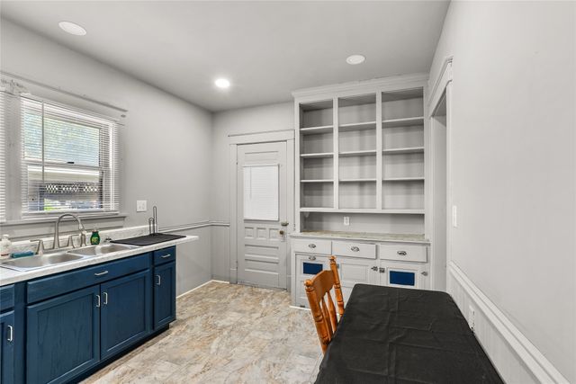 2013 CAMPHAUSEN Avenue, Erie, PA 16510