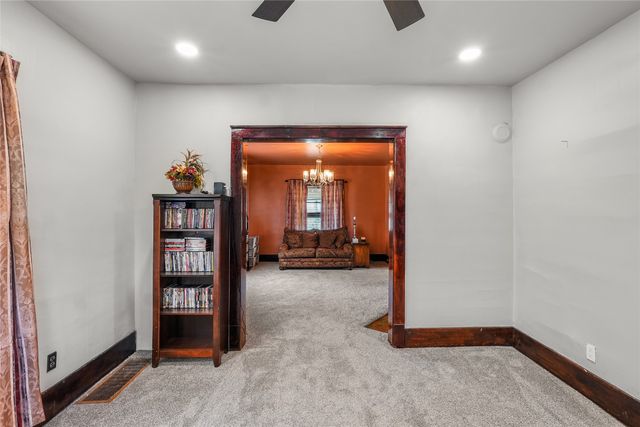 2013 CAMPHAUSEN Avenue, Erie, PA 16510