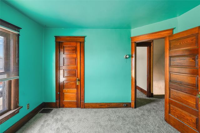 2013 CAMPHAUSEN Avenue, Erie, PA 16510