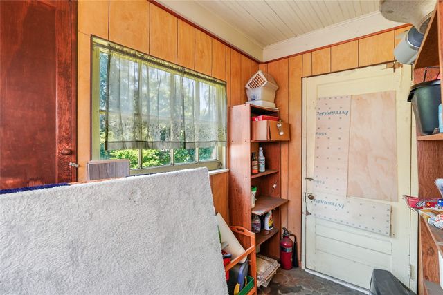 2013 CAMPHAUSEN Avenue, Erie, PA 16510