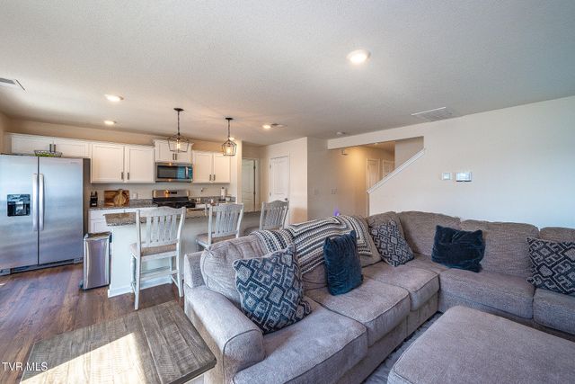 1244 Stamp Lodge Road, Kingsport, TN 37660