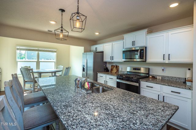 1244 Stamp Lodge Road, Kingsport, TN 37660