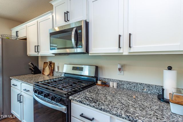 1244 Stamp Lodge Road, Kingsport, TN 37660