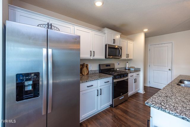 1244 Stamp Lodge Road, Kingsport, TN 37660