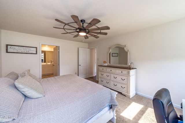 1244 Stamp Lodge Road, Kingsport, TN 37660