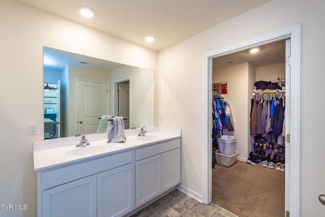 1244 Stamp Lodge Road, Kingsport, TN 37660