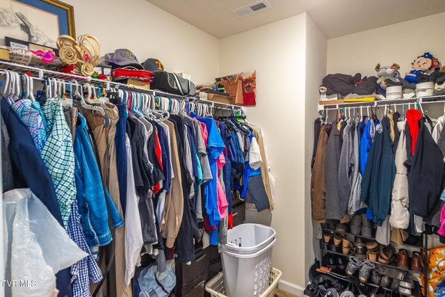 1244 Stamp Lodge Road, Kingsport, TN 37660