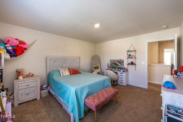 1244 Stamp Lodge Road, Kingsport, TN 37660