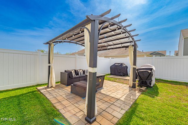 1244 Stamp Lodge Road, Kingsport, TN 37660