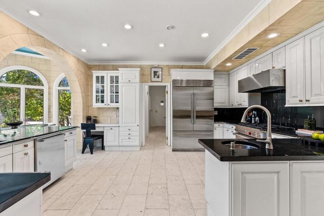 1142 Moore Road, Woodside, CA 94062