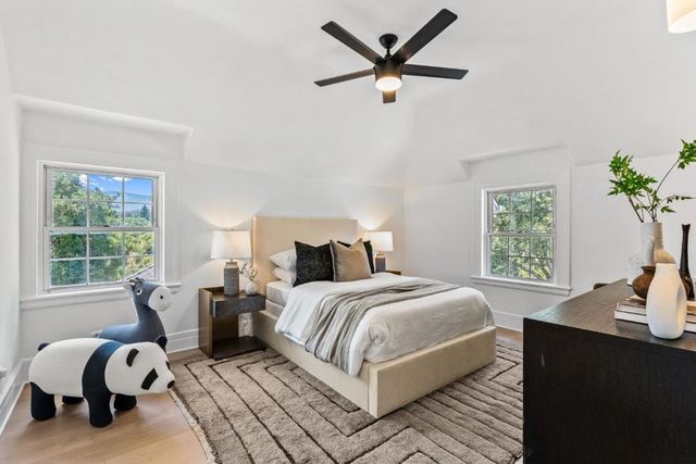 1142 Moore Road, Woodside, CA 94062