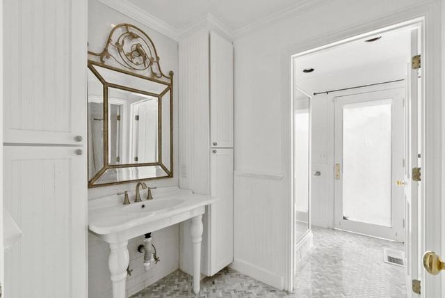 1142 Moore Road, Woodside, CA 94062