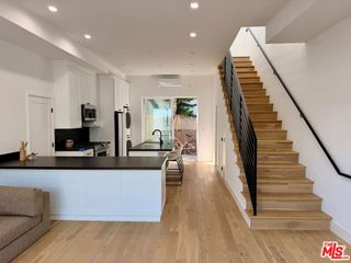 3989 1/2 Beethoven Street, Los Angeles, CA 90066