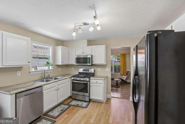 1586 Rice Square, Lithonia, GA 30058