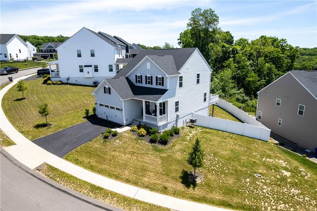 149 Woodsman Ridge Dr, Jackson Twp, PA 16063