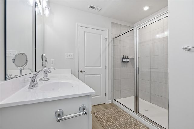 149 Woodsman Ridge Dr, Jackson Twp, PA 16063