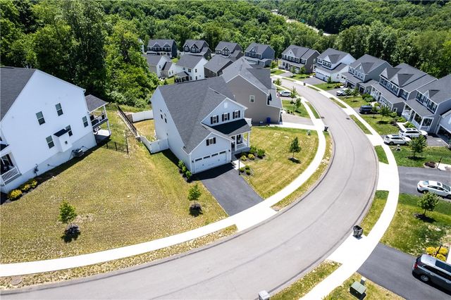 149 Woodsman Ridge Dr, Jackson Twp, PA 16063
